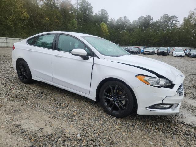 3FA6P0HD3JR216509 - 2018 FORD FUSION SE Ақ фото 4