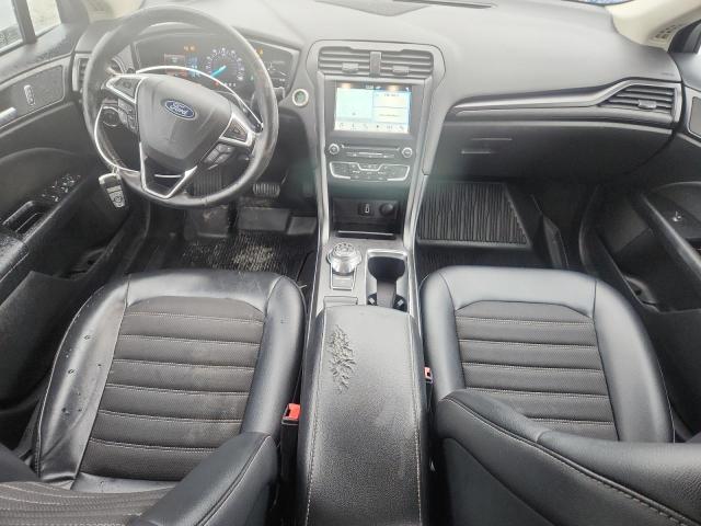 3FA6P0HD3JR216509 - 2018 FORD FUSION SE Ақ фото 8