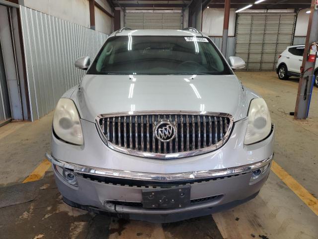 5GAKVBED7BJ370409 - 2011 BUICK ENCLAVE CXL SILVER photo 5
