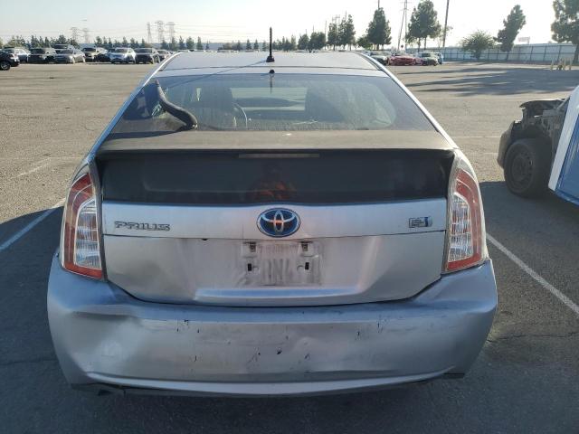 JTDKN3DUXE0380724 - 2014 TOYOTA PRIUS SILVER photo 6