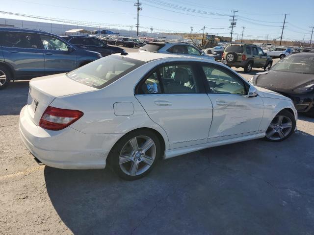 WDDGF5EB5BA416441 - 2011 MERCEDES-BENZ C 300 WHITE photo 3