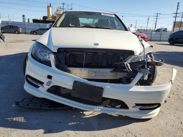WDDGF5EB5BA416441 - 2011 MERCEDES-BENZ C 300 WHITE photo 5