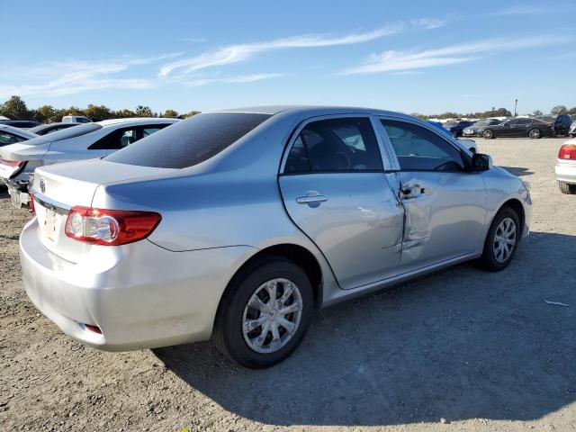 5YFBU4EE9DP166537 - 2013 TOYOTA COROLLA BASE 银色 照片 3