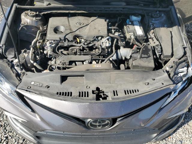 4T1R11AK6NU689936 - 2022 TOYOTA CAMRY LE GRAY photo 11