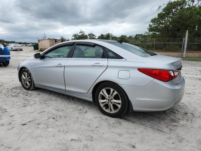 5NPEC4AC1DH622239 - 2013 HYUNDAI SONATA SE SILVER photo 2