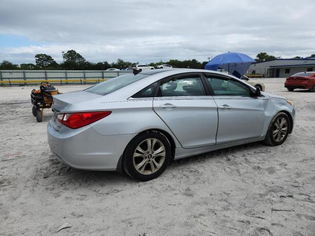 5NPEC4AC1DH622239 - 2013 HYUNDAI SONATA SE SILVER photo 3