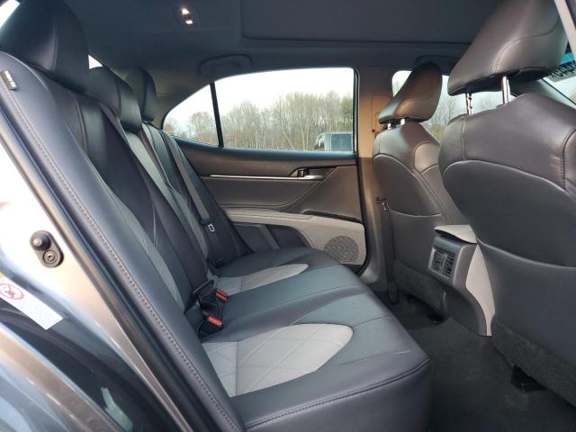 4T1BZ1HK5JU005551 - 2018 TOYOTA CAMRY XSE 灰色 照片 10