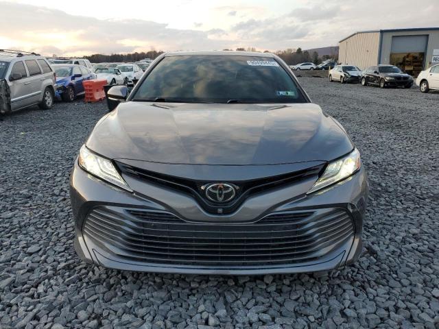 4T1BZ1HK5JU005551 - 2018 TOYOTA CAMRY XSE 灰色 照片 5