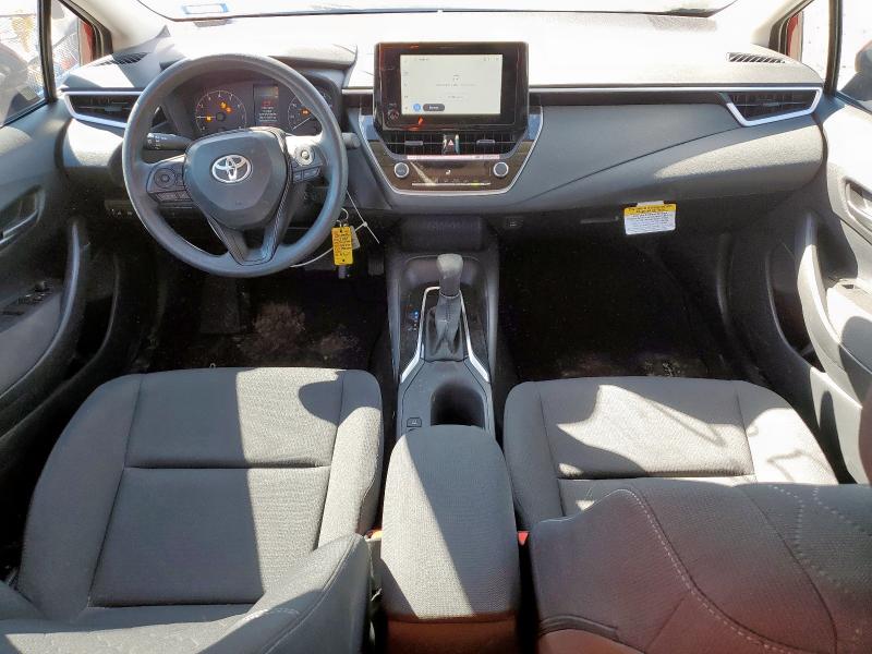 5YFB4MDE8SP339365 - 2025 TOYOTA COROLLA LE RED photo 8