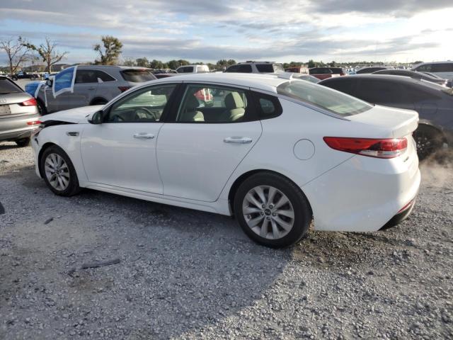 5XXGT4L30JG265911 - 2018 KIA OPTIMA LX 白色 照片 2