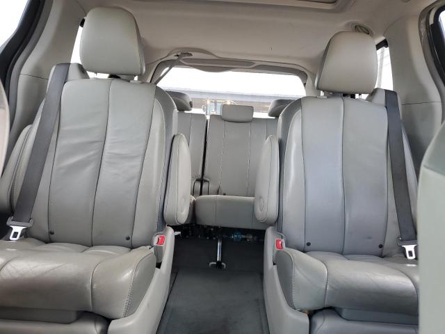 5TDYK3DC9DS388612 - 2013 TOYOTA SIENNA XLE WHITE photo 10