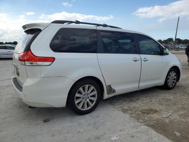 5TDYK3DC9DS388612 - 2013 TOYOTA SIENNA XLE WHITE photo 3