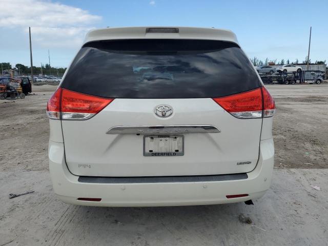 5TDYK3DC9DS388612 - 2013 TOYOTA SIENNA XLE WHITE photo 6