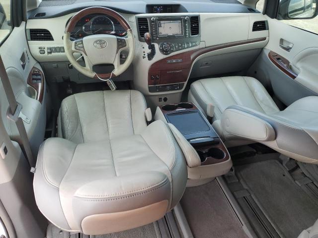 5TDYK3DC9DS388612 - 2013 TOYOTA SIENNA XLE WHITE photo 8