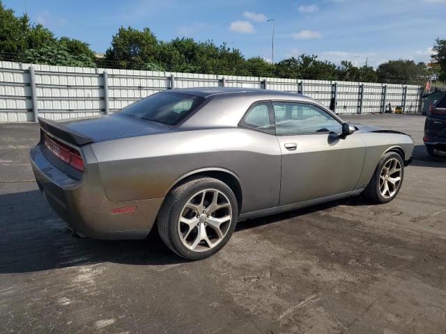 2B3CJ4DG6BH565684 - 2011 DODGE CHALLENGER 灰色 照片 3