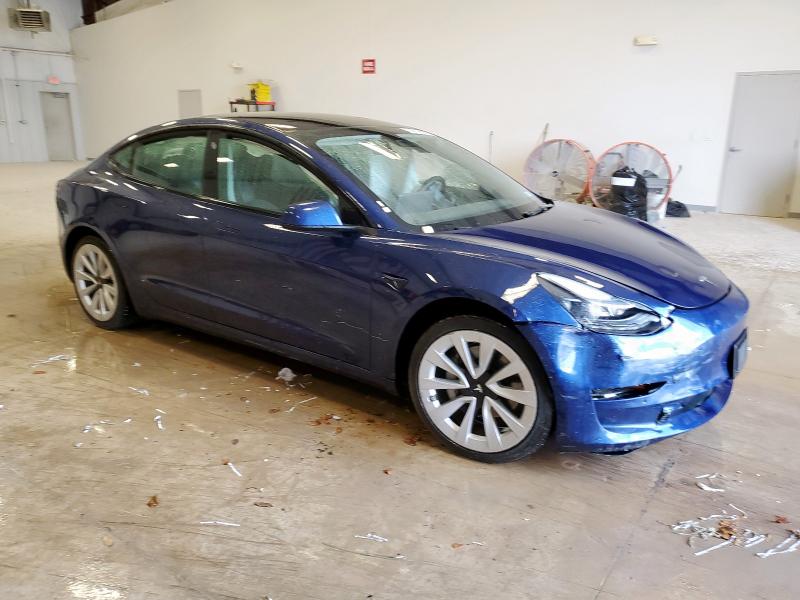 5YJ3E1EA8NF287845 - 2022 TESLA MODEL 3 BLUE photo 4
