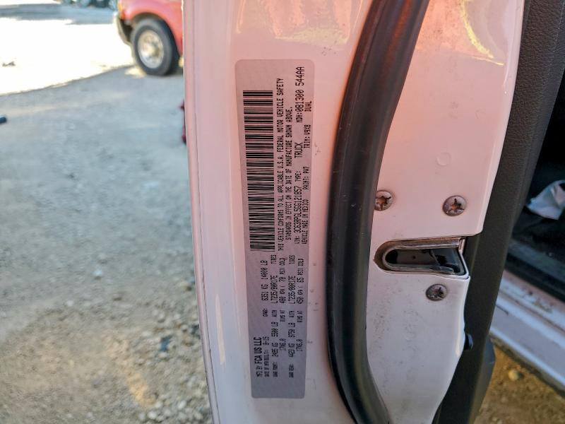 3C63RPGL5GG121857 - 2016 RAM 3500 ST Blanco foto 13