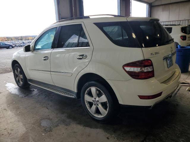 4JGBB8GB2BA669775 - 2011 MERCEDES-BENZ ML 350 4MATIC WHITE photo 2
