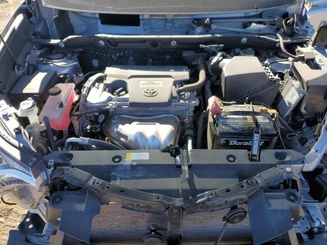 2T3BFREV7JW717735 - 2018 TOYOTA RAV4 LE Plata foto 11