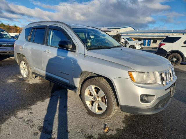 1J4NF1FB8BD134585 - 2011 JEEP COMPASS SPORT Gümüş foto 4