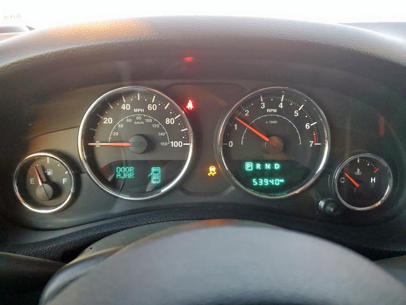 1C4AJWAG3GL110937 - 2016 JEEP WRANGLER SPORT GREEN photo 9