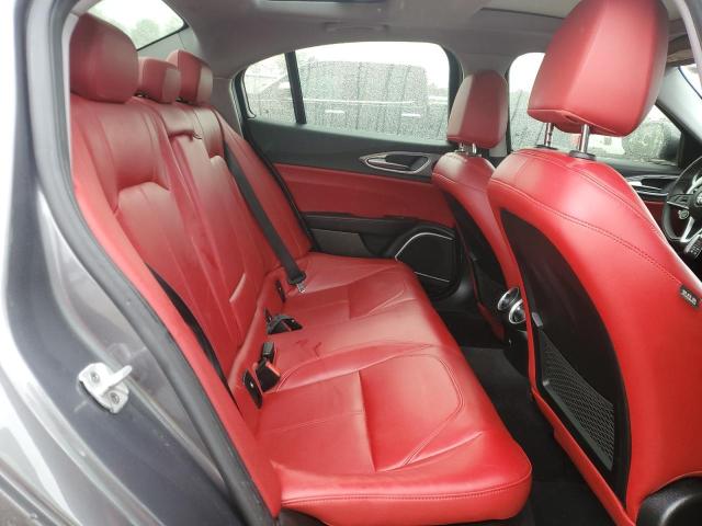 ZARFAEDN1H7550133 - 2017 ALFA ROMEO GIULIA Q4 灰色 照片 10