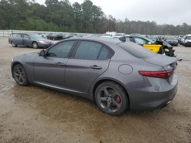 ZARFAEDN1H7550133 - 2017 ALFA ROMEO GIULIA Q4 灰色 照片 2