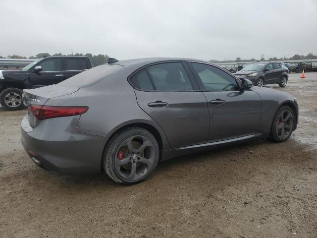ZARFAEDN1H7550133 - 2017 ALFA ROMEO GIULIA Q4 灰色 照片 3