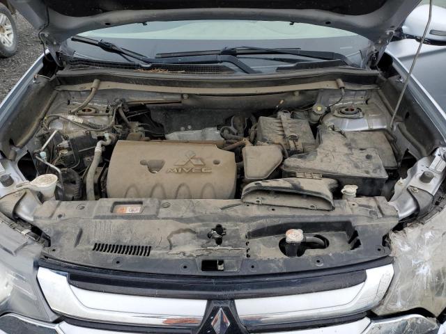 JA4AD3A35GZ060133 - 2016 MITSUBISHI OUTLANDER SE 银色 照片 12