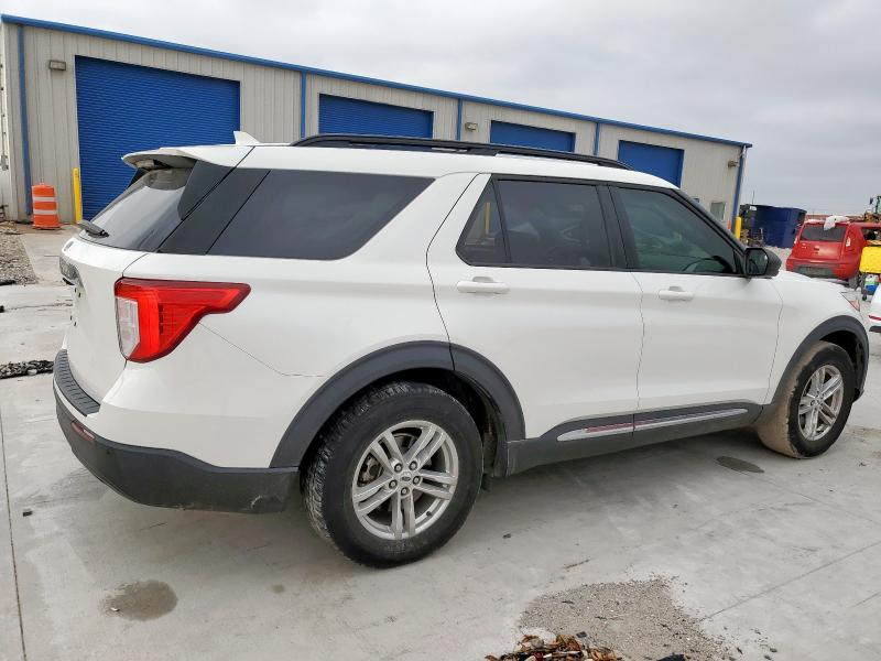 1FMSK7DH5MGA52020 - 2021 FORD EXPLORER XLT თეთრი ფოტო 3