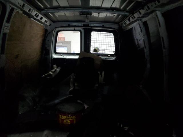 1GCFG15X881136089 - 2008 CHEVROLET EXPRESS G1 WHITE photo 10