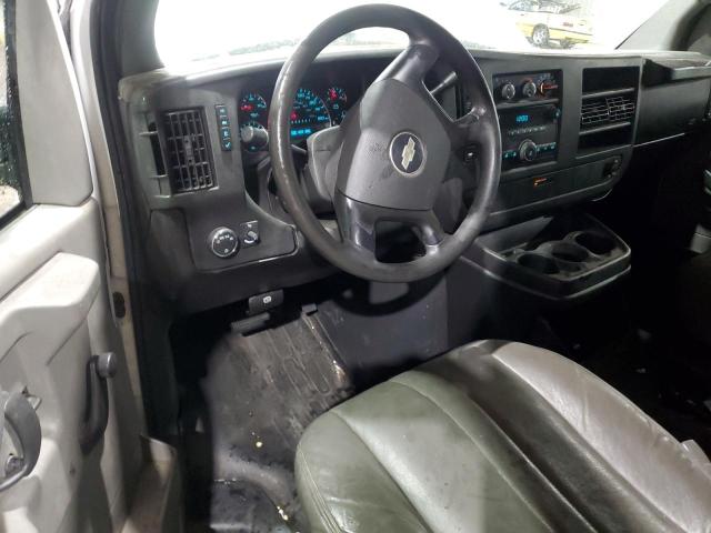 1GCFG15X881136089 - 2008 CHEVROLET EXPRESS G1 WHITE photo 8