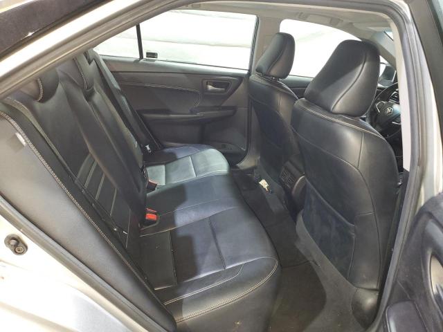 4T1BF1FK1HU718405 - 2017 TOYOTA CAMRY LE SILVER photo 10