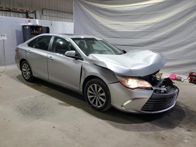 4T1BF1FK1HU718405 - 2017 TOYOTA CAMRY LE SILVER photo 4