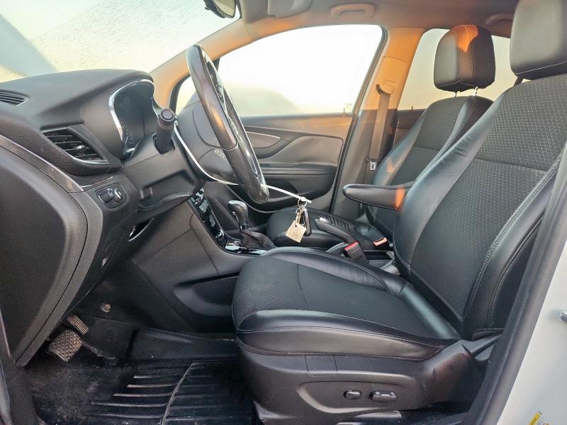 KL4CJASB8HB104275 - 2017 BUICK ENCORE PREFERRED WHITE photo 7