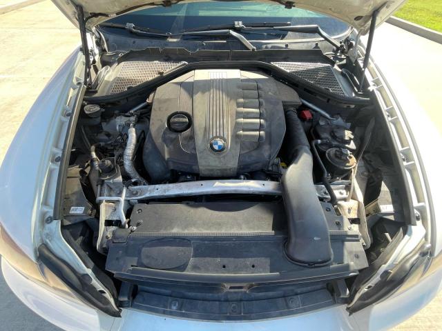 5UXZW0C53BL656111 - 2011 BMW X5 XDRIVE35D WHITE photo 7