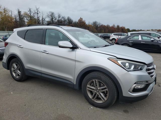 5XYZUDLB7HG471164 - 2017 HYUNDAI SANTA FE S Silber Foto 4