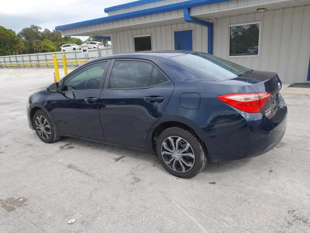 5YFBURHE1JP837364 - 2018 TOYOTA COROLLA L BLUE photo 2