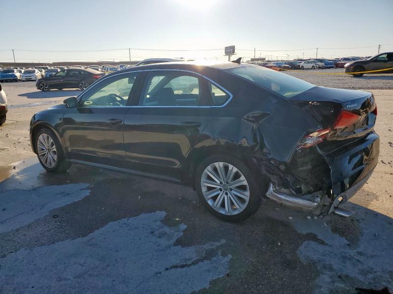 1VWBH7A37DC063925 - 2013 VOLKSWAGEN PASSAT SE Negro foto 2