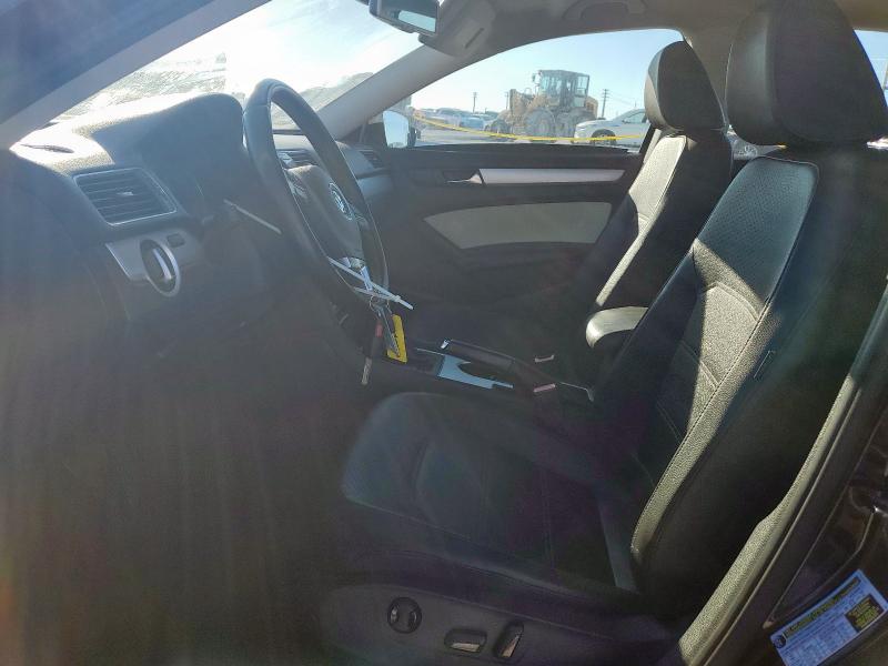 1VWBH7A37DC063925 - 2013 VOLKSWAGEN PASSAT SE Negro foto 7