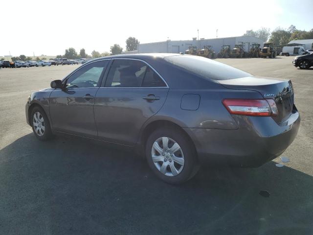 4T4BF3EK7BR175328 - 2011 TOYOTA CAMRY BASE GRAY photo 2