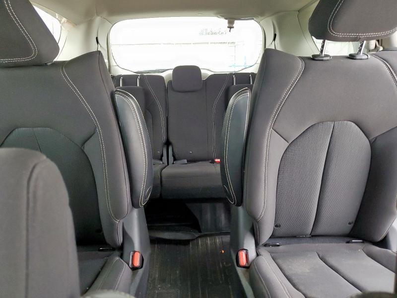 2C4RC1CG4LR113277 - 2020 CHRYSLER VOYAGER LX 银色 照片 10