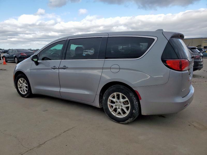 2C4RC1CG4LR113277 - 2020 CHRYSLER VOYAGER LX 银色 照片 2