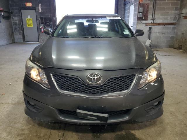 4T1BF3EKXAU079217 - 2010 TOYOTA CAMRY BASE GRAY photo 5