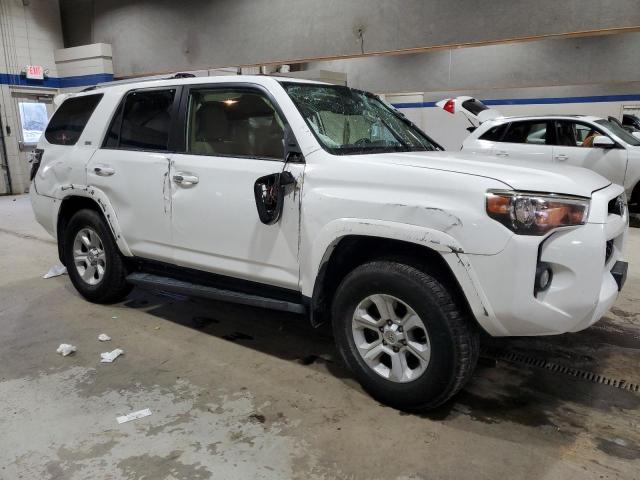 JTEBU5JR2G5349080 - 2016 TOYOTA 4RUNNER SR5/SR5 PREMIUM 白色 照片 4