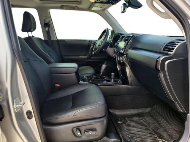 JTEBU5JR9L5795737 - 2020 TOYOTA 4RUNNER SR5/SR5 PREMIUM 银色 照片 5
