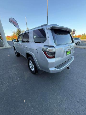 JTEBU5JR8L5817128 - 2020 TOYOTA 4RUNNER SR5/SR5 PREMIUM 灰色 照片 3