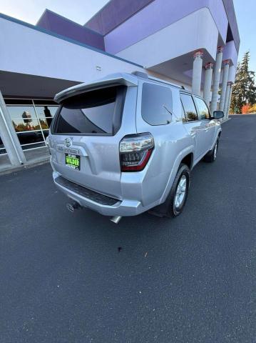 JTEBU5JR8L5817128 - 2020 TOYOTA 4RUNNER SR5/SR5 PREMIUM 灰色 照片 4