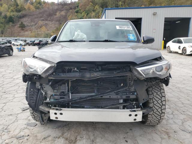 JTEEU5JR0P5279463 - 2023 TOYOTA 4RUNNER SR5 石墨色 照片 5