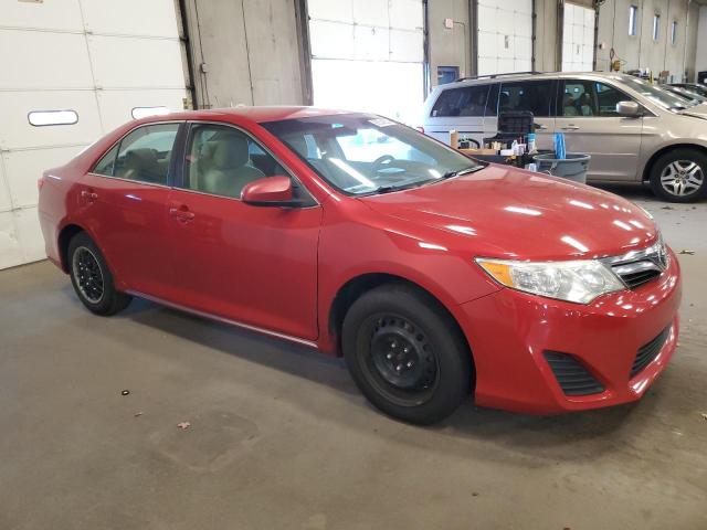 4T4BF1FK4DR329421 - 2013 TOYOTA CAMRY L أحمر صورة 4